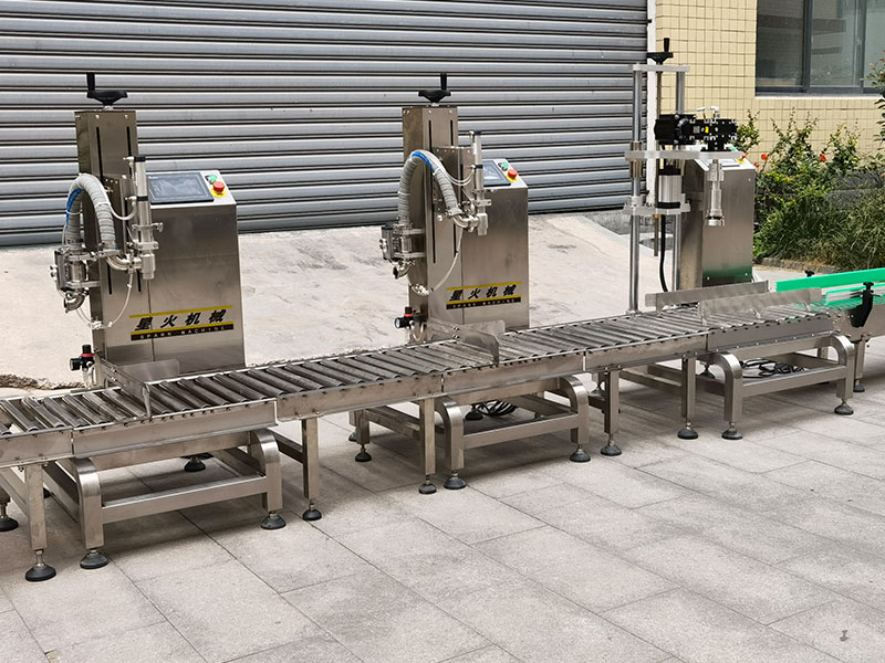 化工液體稱(chēng)重灌裝機(jī)